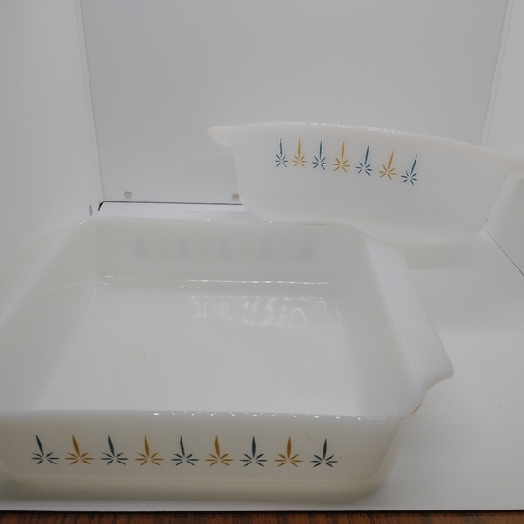 VTG Anchor Hocking Fire King Candle Glow 435 Casserole Dish & 433 1.5 Quart Dish - Picture 1 of 16